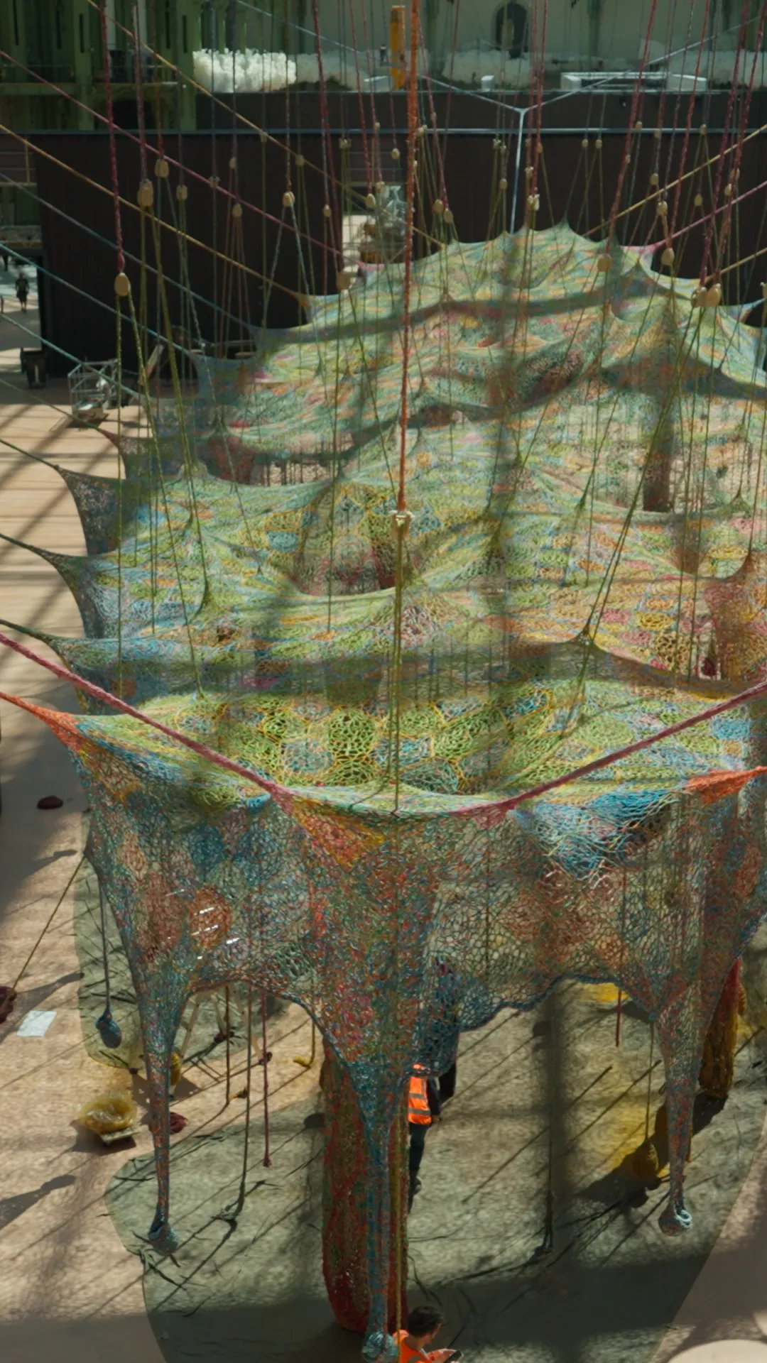 Ernesto Neto - Nosso Barco Tambor Terra